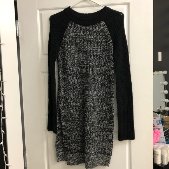 Long sweater - Picture 1 of 1